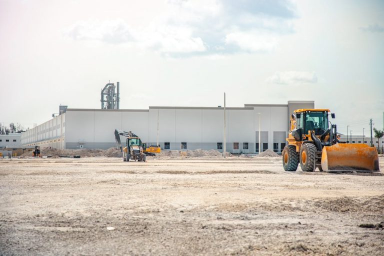 yellow-and-black-heavy-equipment