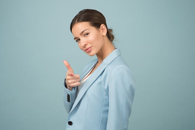 woman-wearing-blue-shawl-lapel-suit-jacket