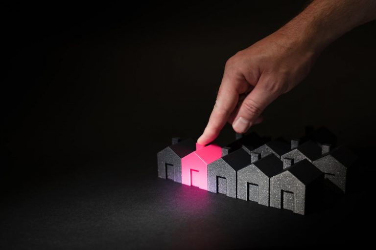 choosing-new-home-real-estate-slide-template-black-background-copy-space