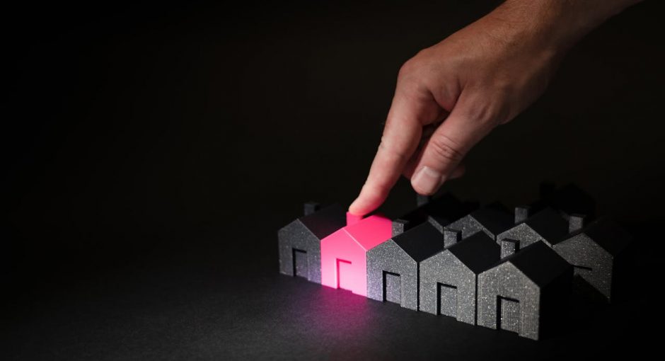 choosing-new-home-real-estate-slide-template-black-background-copy-space